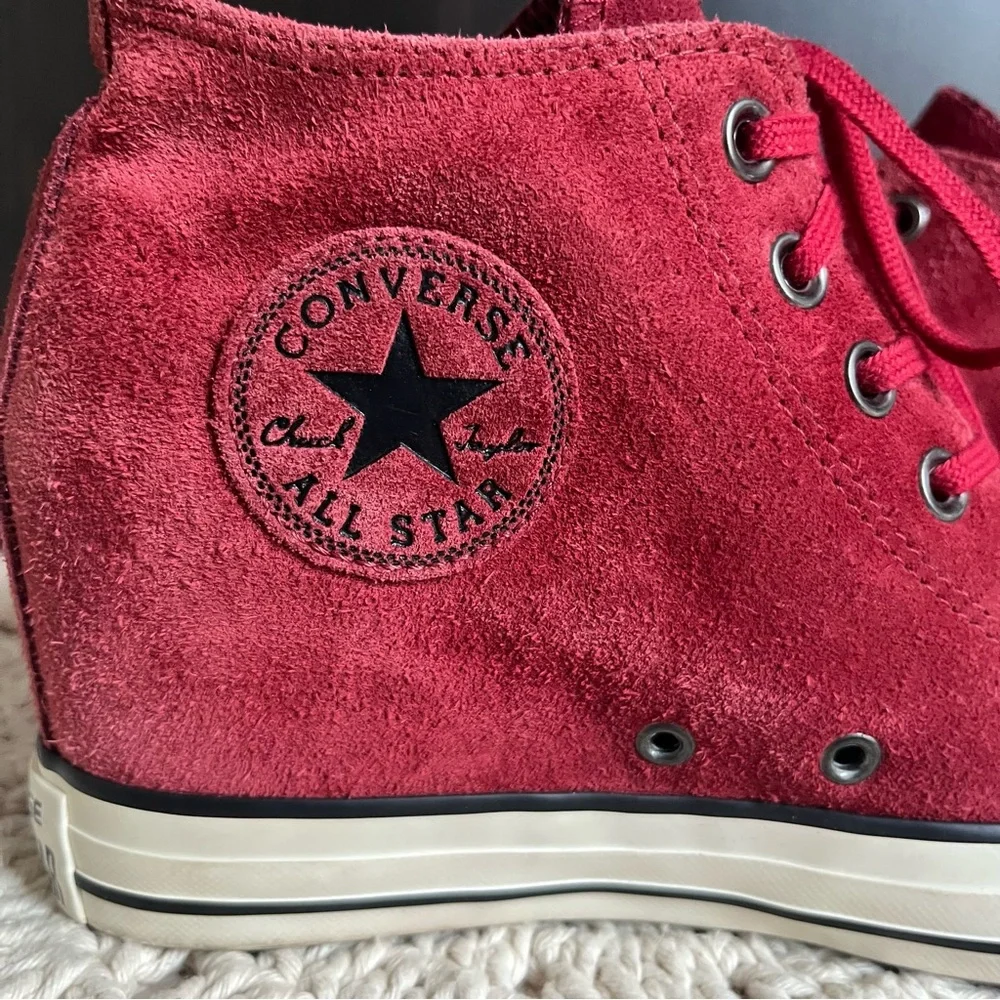 Converse Chuck Taylor All Star Wedge Platform Hi Top Shoes Women's Red Suede 9